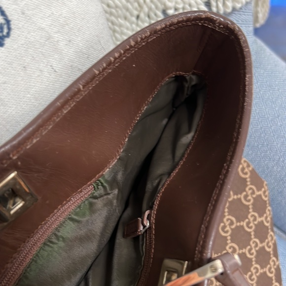 Authentic Gucci Large Canvas Bucket Tote Bag - Picture 5 of 16